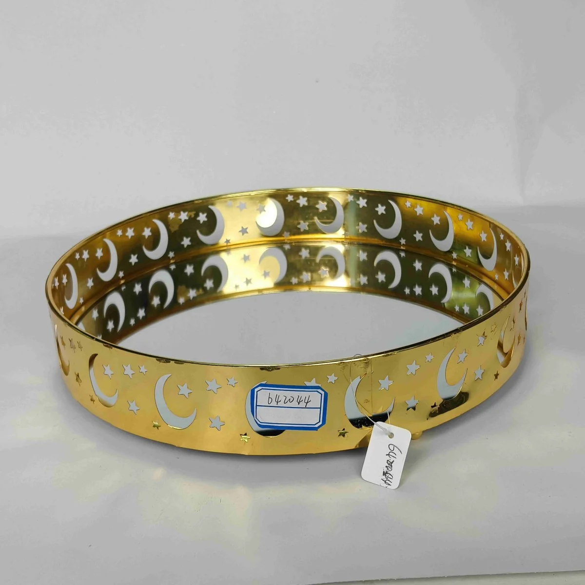 EID Golden Mirror Round Serving Tray 48pcs — size reference